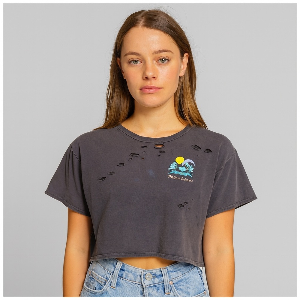 Vibe N Woman’s Distressed Cropped T-Shirt Size Medium